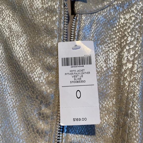 BNWT Chico’s Leather Metallic reptile print jacket. Chicos size 0/4/6. $169 - Picture 2 of 4